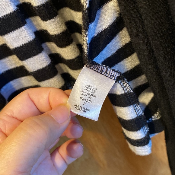 Frenzii Open Front Waterfall Stretch Rayon Cardigan in Black & Gray Stripes Sz S - Picture 9 of 9